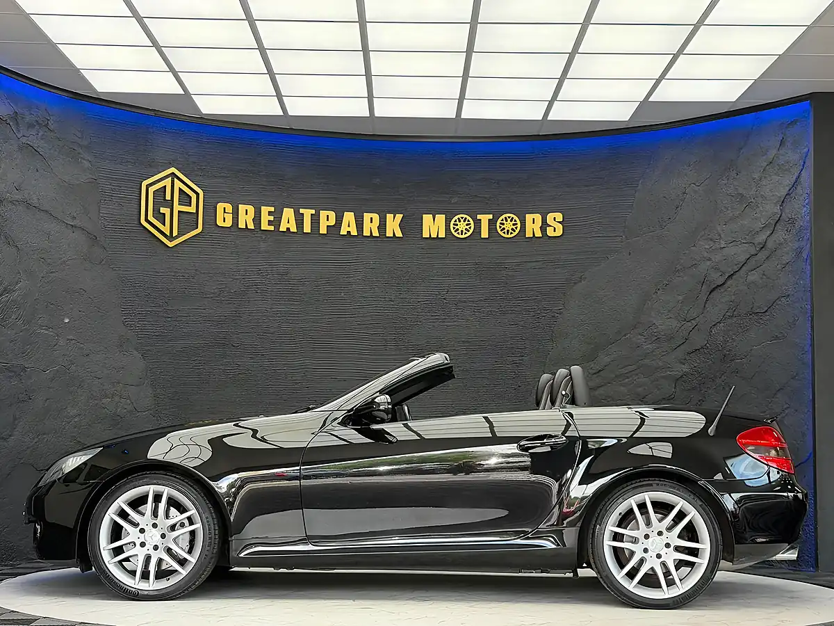 Used 2009 Mercedes-Benz Slk SLK200K Black - Interior and Exterior details 8