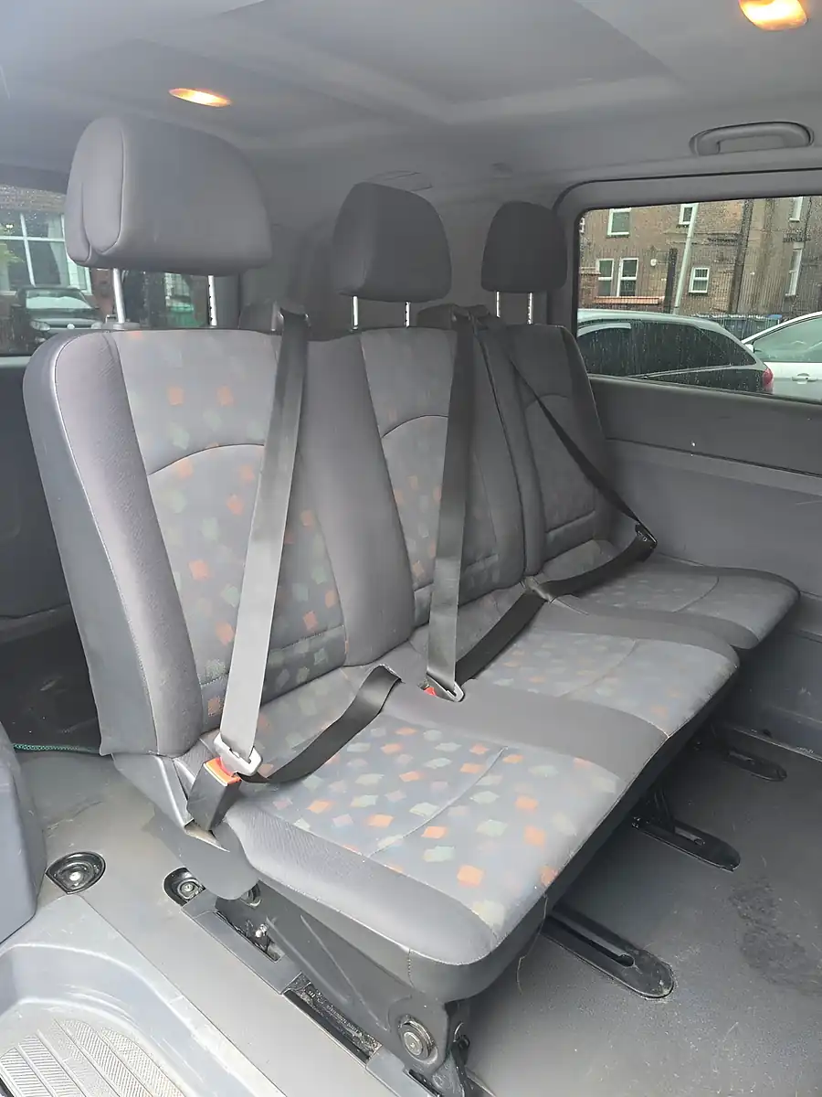 Used 2009 Mercedes-Benz Vito Compact Panel Van Green - Interior and Exterior details 16