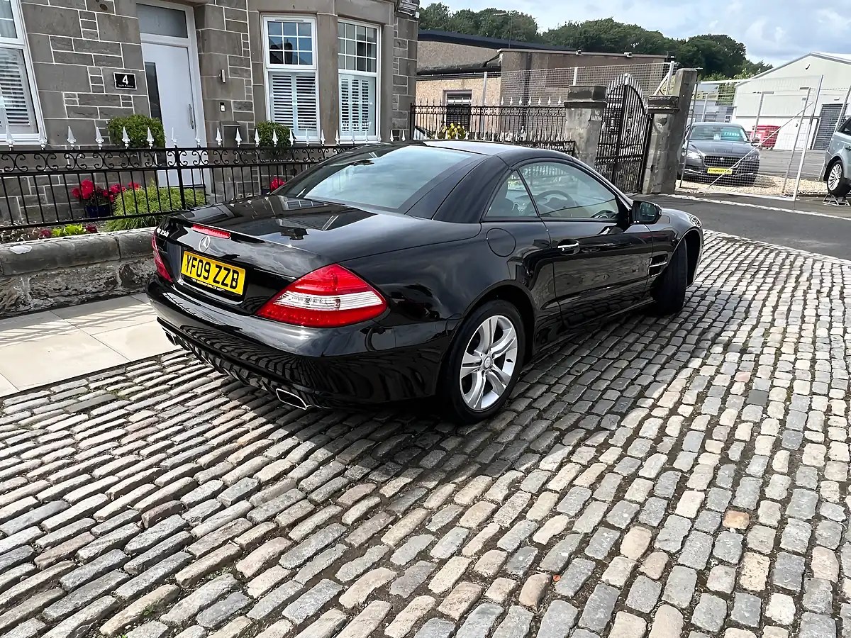 Used 2009 Mercedes Sl Convertible Black - Interior and Exterior details 11