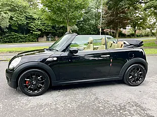 Used 2009 MINI Convertible Cooper S Black - Interior and Exterior details 10