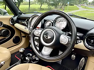 Used 2009 MINI Convertible Cooper S Black - Interior and Exterior details 18