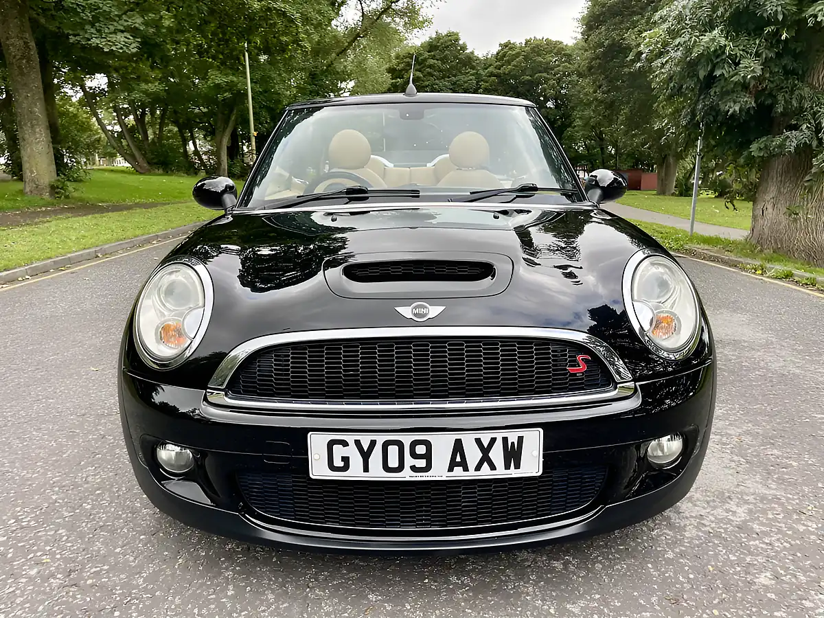 Used 2009 MINI Convertible Cooper S Black - Interior and Exterior details 3