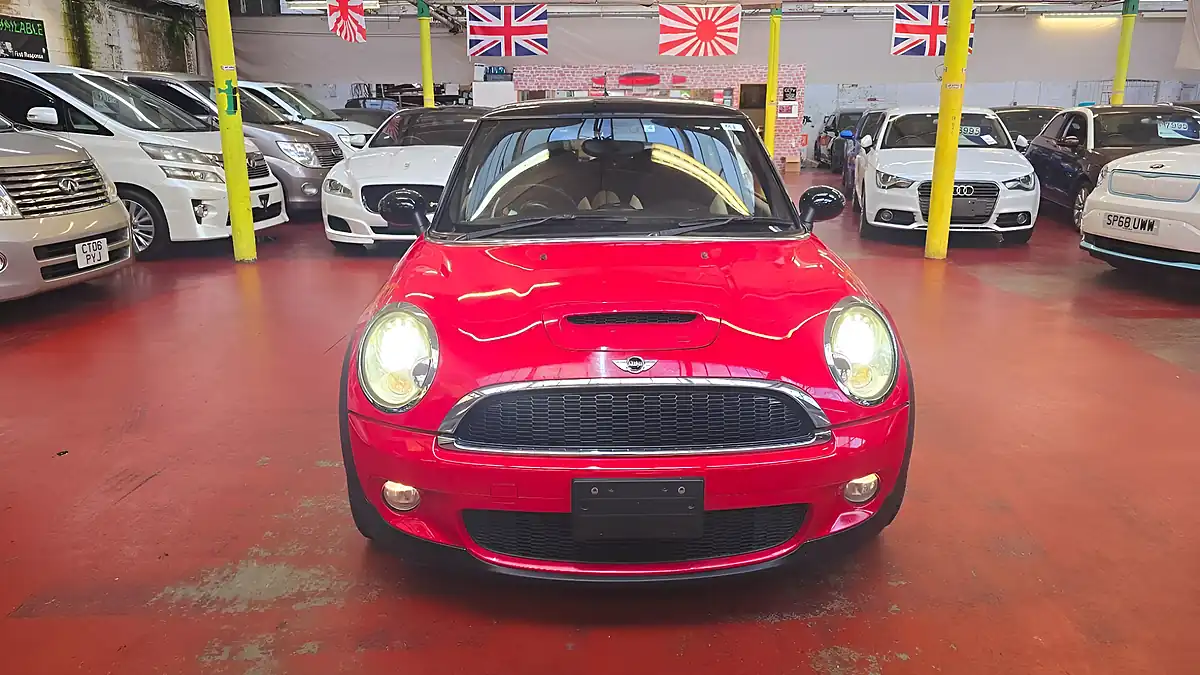 Used 2009 MINI Cooper Cooper S Red - Interior and Exterior details 2