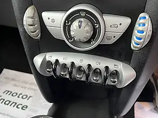 Used 2009 MINI Hatch Cooper Black - Interior and Exterior details 14