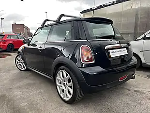 Used 2009 MINI Hatch Cooper Black - Interior and Exterior details 4