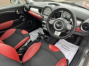 Used 2009 MINI Hatch Cooper Black - Interior and Exterior details 8