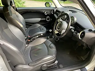 Used 2009 MINI Hatch Cooper Silver - Interior and Exterior details 10