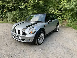 Used 2009 MINI Hatch Cooper Silver - Interior and Exterior details 4