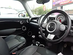 Used 2009 MINI Hatch Graphite Silver - Interior and Exterior details 13
