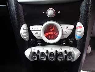 Used 2009 MINI Hatch Graphite Silver - Interior and Exterior details 15