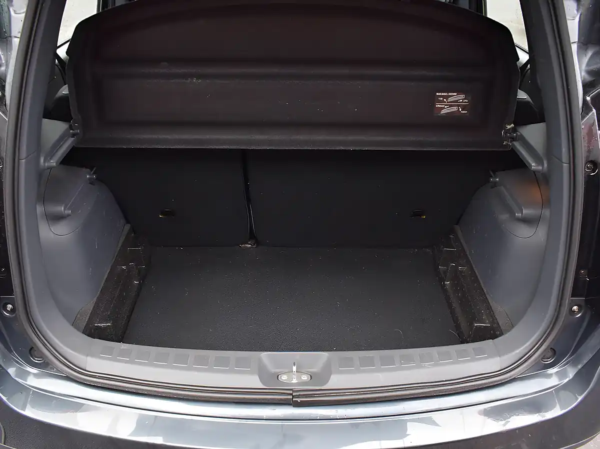 Used 2009 Mitsubishi Colt CZ2 Grey - Interior and Exterior details 7