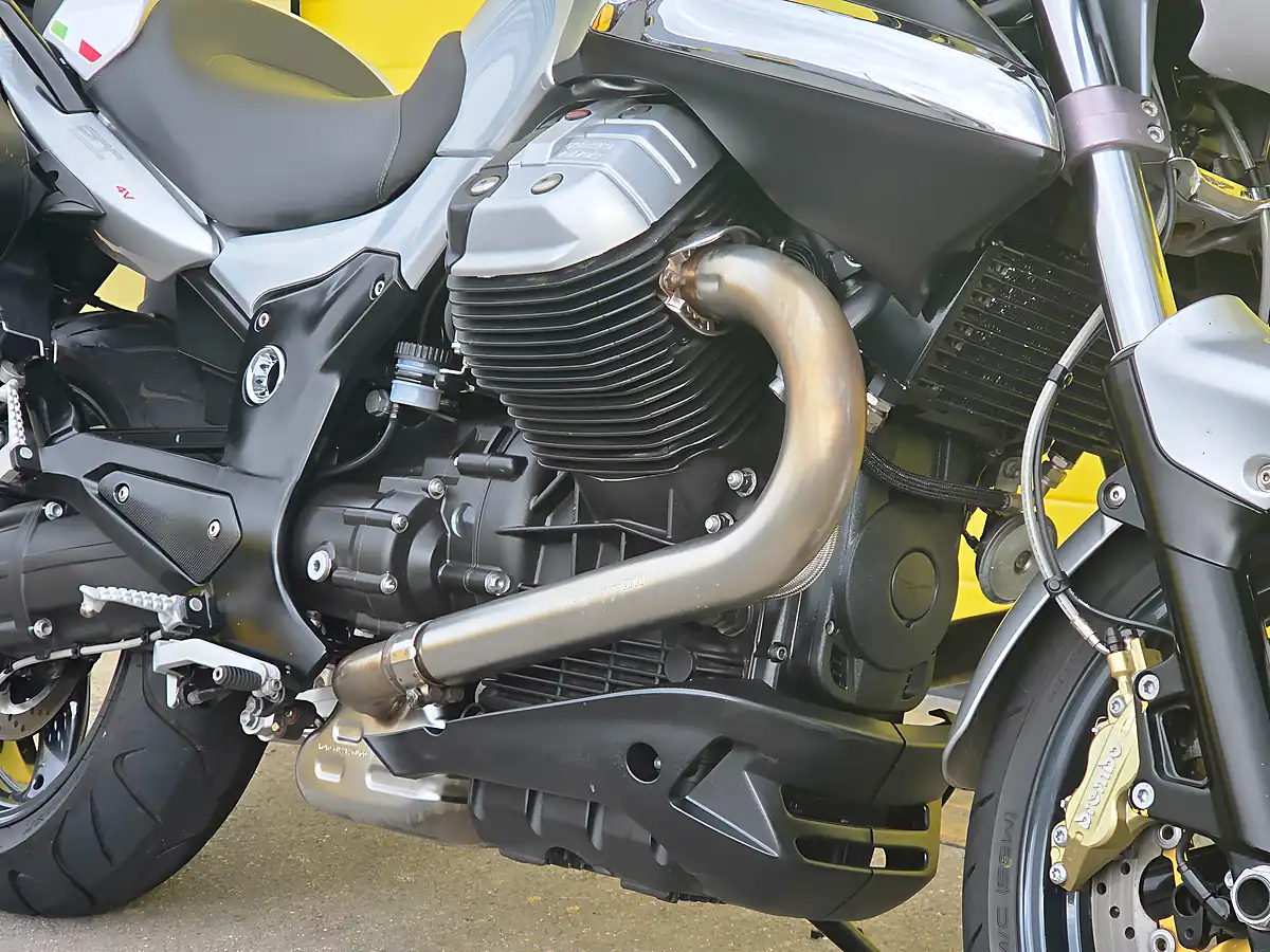 Used 2009 Moto Guzzi Sport 1200 V1200 Sport Silver - Interior and Exterior details 14