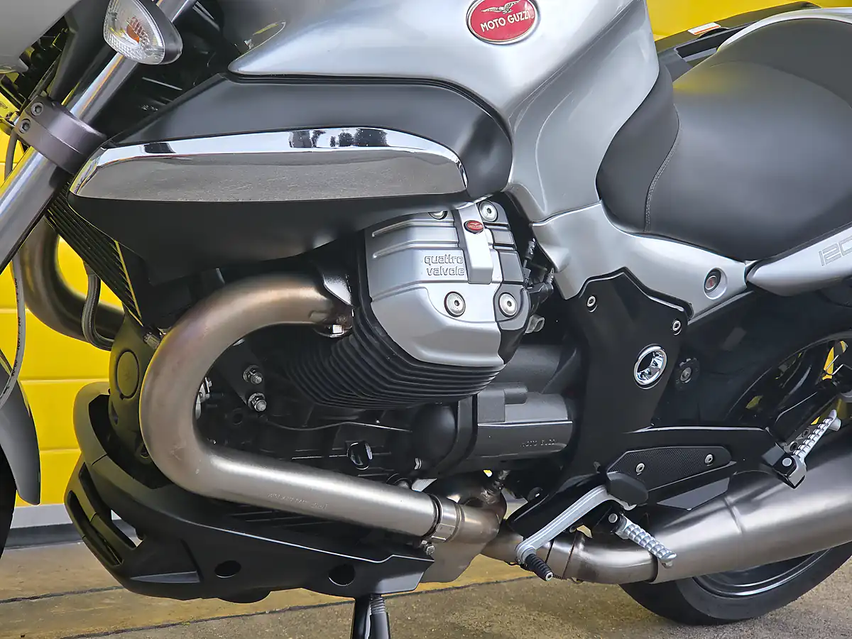 Used 2009 Moto Guzzi Sport 1200 V1200 Sport Silver - Interior and Exterior details 20