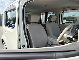 Used 2009 Nissan Cube 15X V Selection White - Interior and Exterior details 4