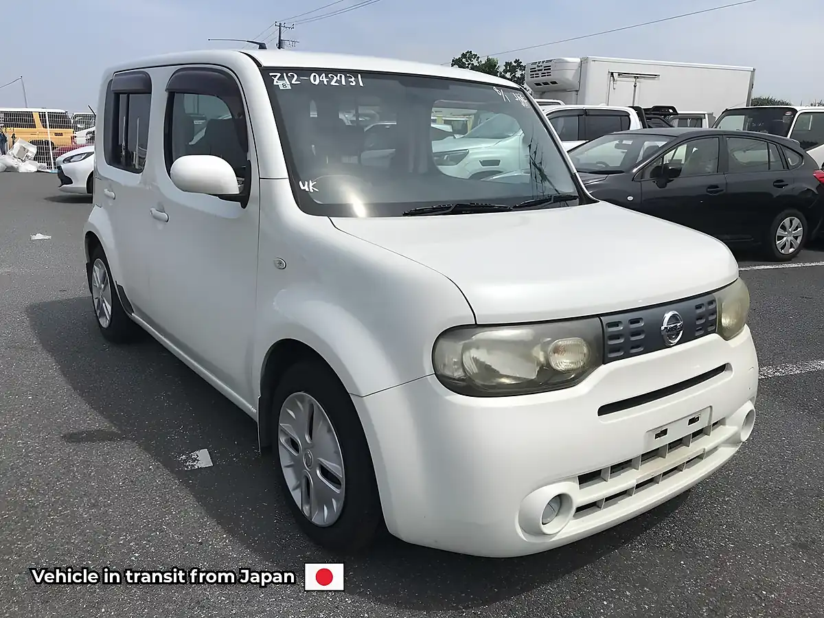 Used 2009 Nissan Cube V Selection White - Front View