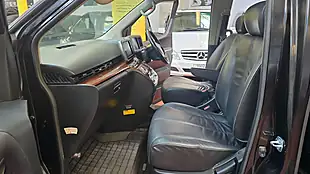 Used 2009 Nissan Elgrand Highway Star Black - Interior and Exterior details 4