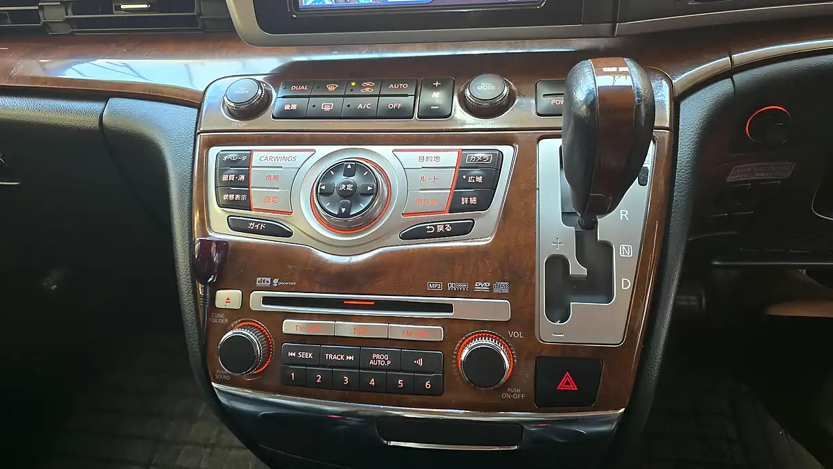 Used 2009 Nissan Elgrand Highway Star Black - Interior and Exterior details 9