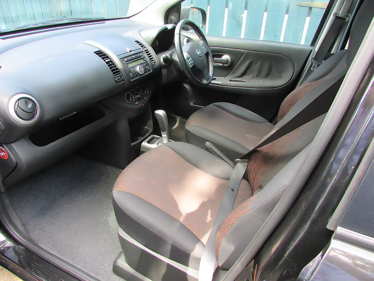 Used 2009 Nissan Note Acenta Black - Interior and Exterior details 5