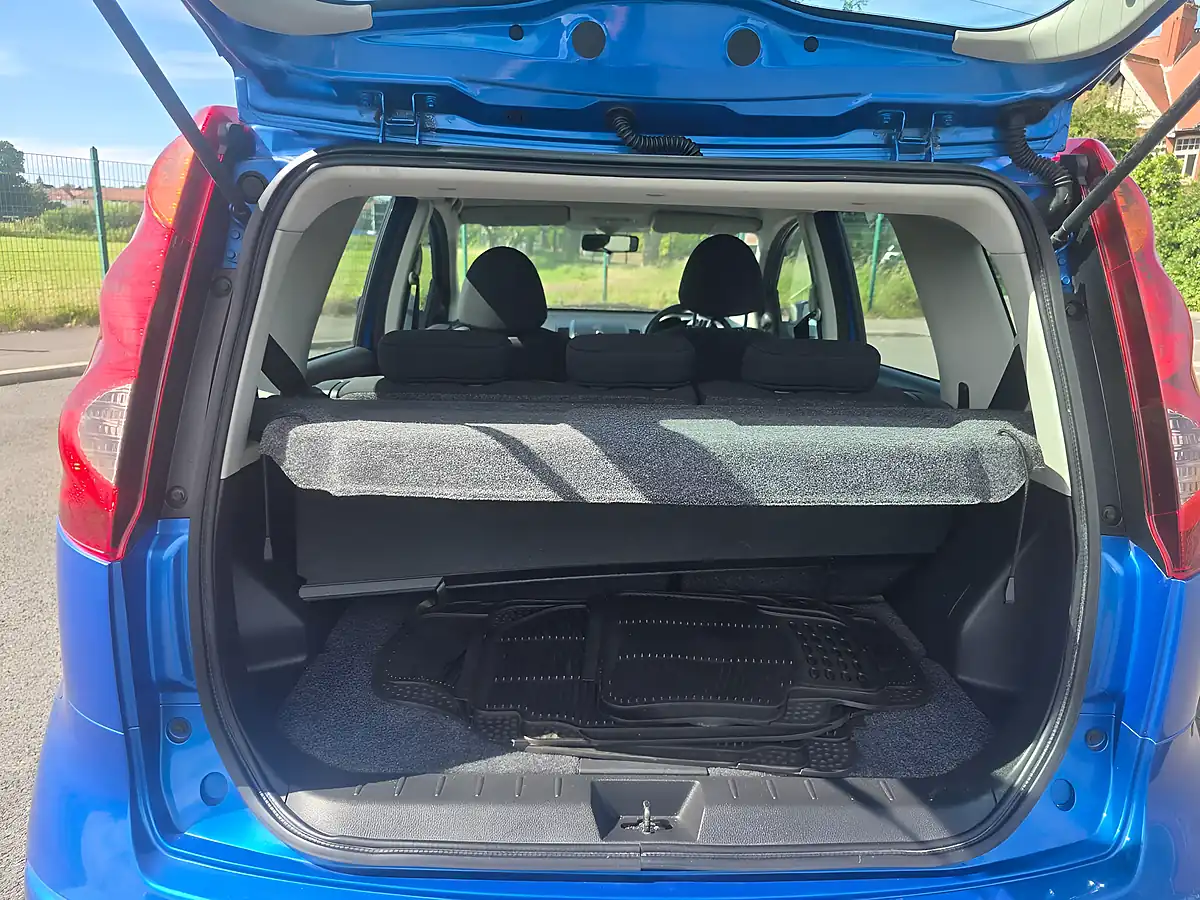 Used 2009 Nissan Note Acenta Blue - Interior and Exterior details 13