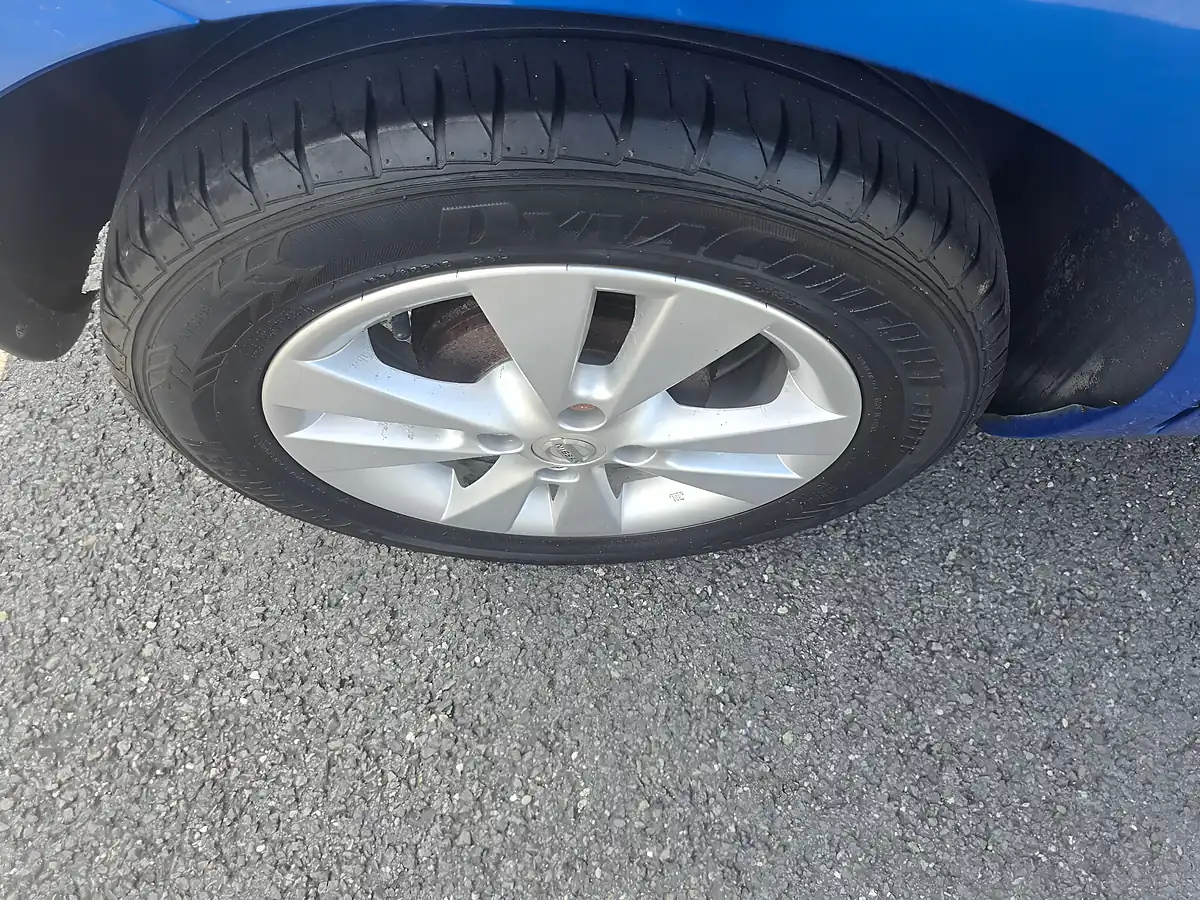 Used 2009 Nissan Note Acenta Blue - Interior and Exterior details 9