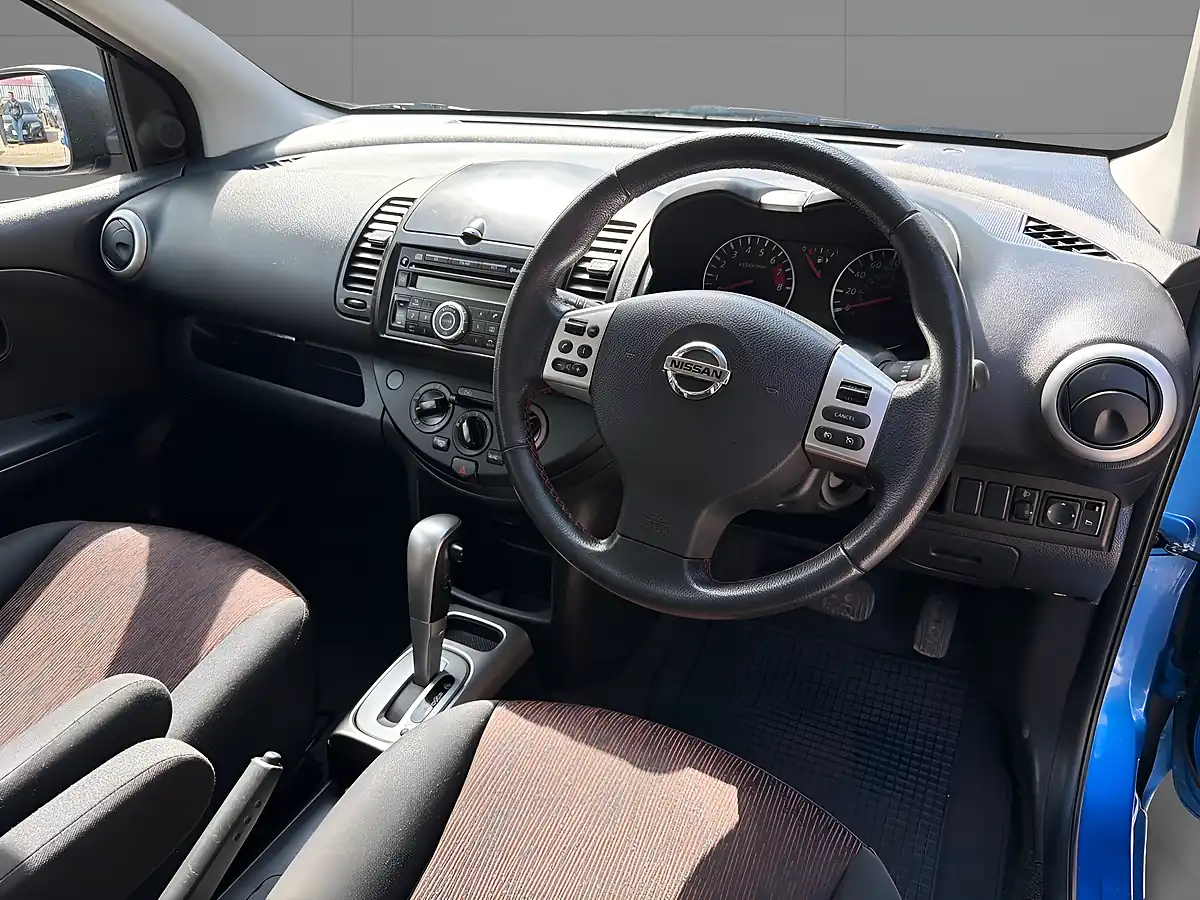 Used 2009 Nissan Note Acenta Blue - Interior and Exterior details 9