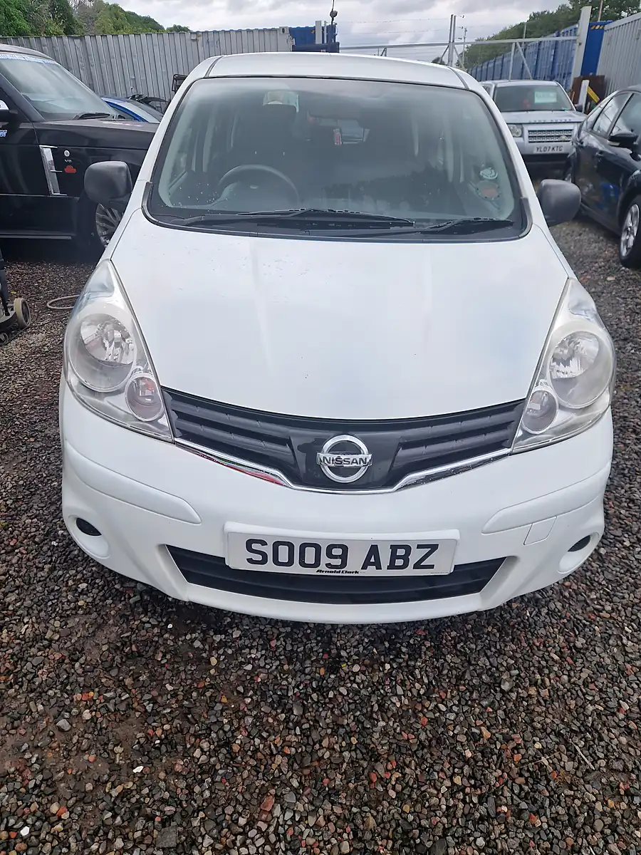 Used 2009 Nissan Note Visia White - Front View