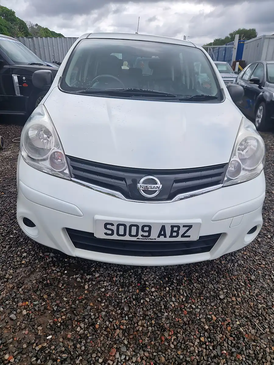 Used 2009 Nissan Note Visia White - Interior and Exterior details 2