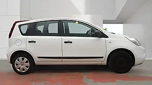 Used 2009 Nissan Note Visia White - Interior and Exterior details 4