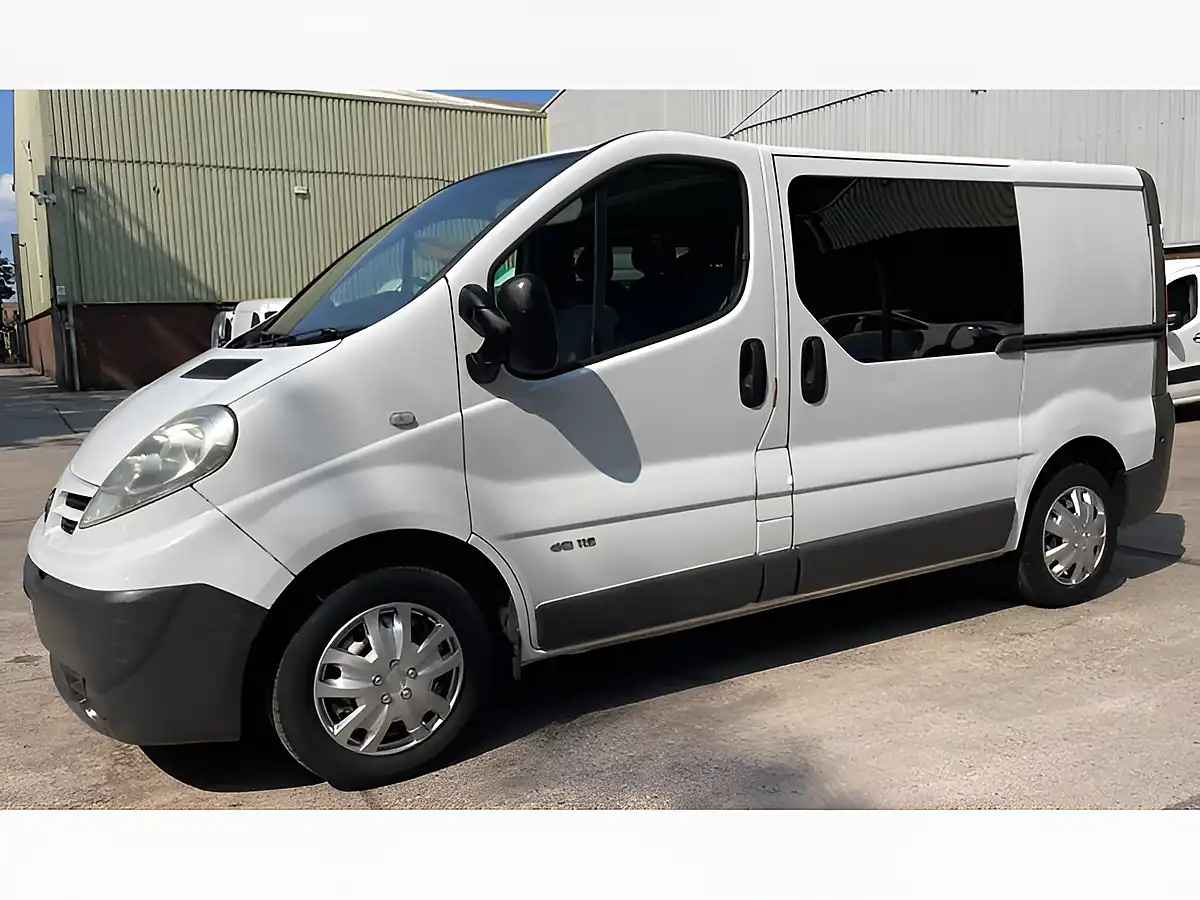 Used 2009 Nissan Primastar Se White - Interior and Exterior details 12