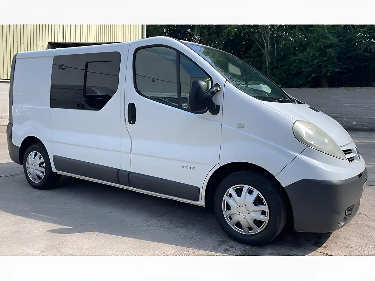 Used 2009 Nissan Primastar Se White - Interior and Exterior details 3