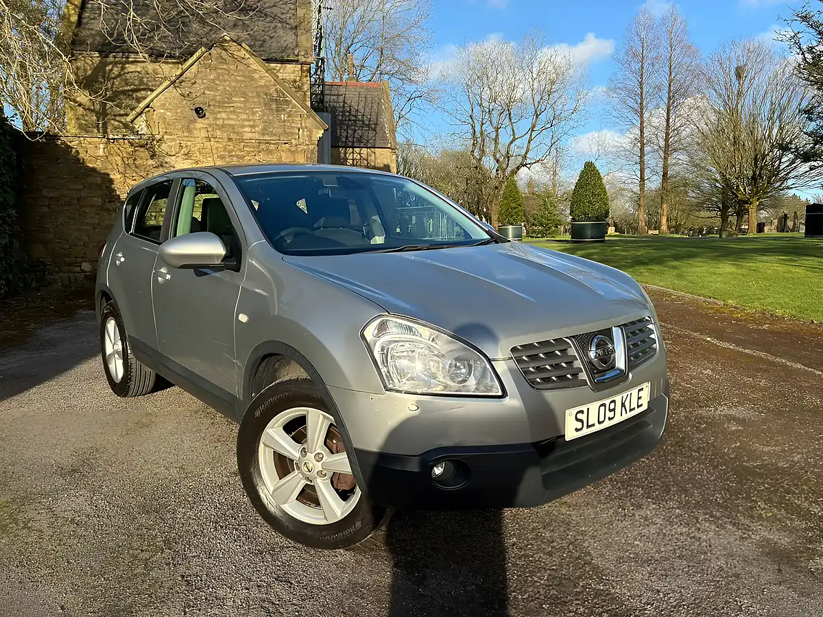 Used 2009 Nissan Qashqai Acenta Silver - Interior and Exterior details 14