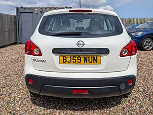 Used 2009 Nissan Qashqai Visia White - Interior and Exterior details 13