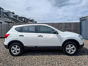 Used 2009 Nissan Qashqai Visia White - Interior and Exterior details 15