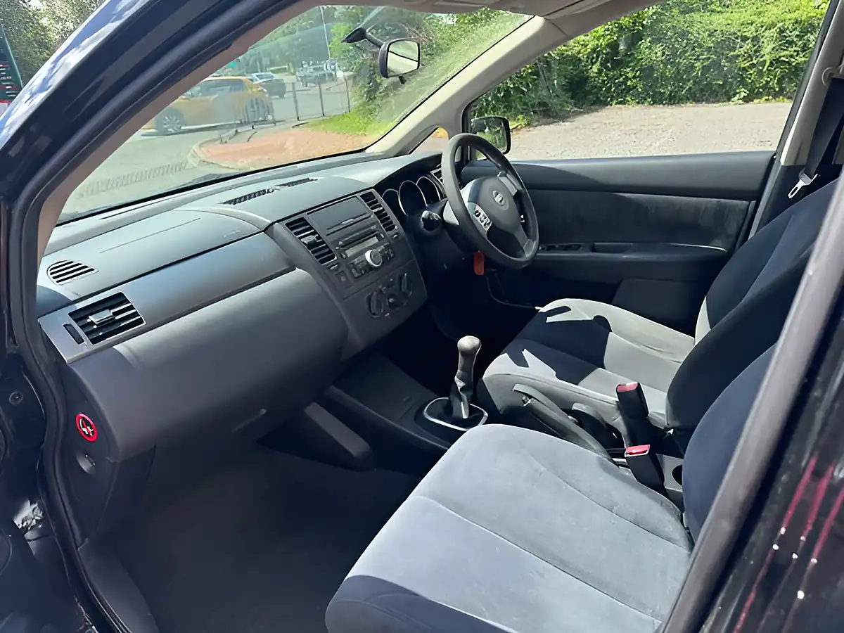 Used 2009 Nissan Tiida Black - Interior and Exterior details 11