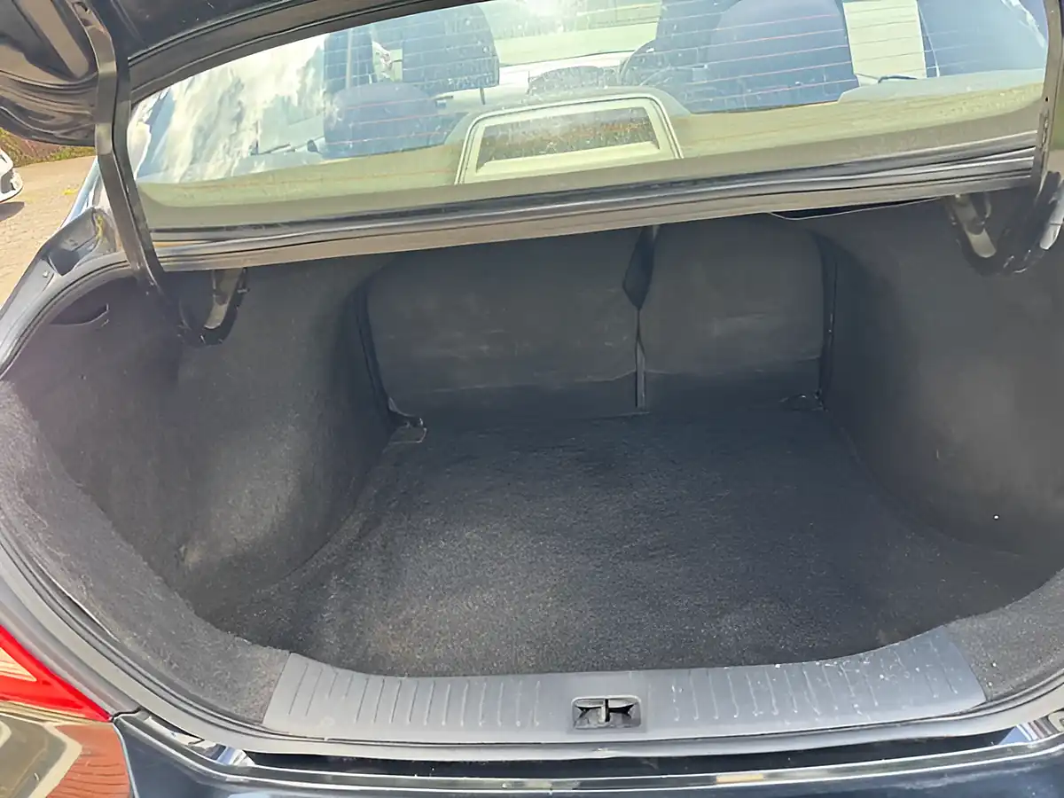 Used 2009 Nissan Tiida Black - Interior and Exterior details 13
