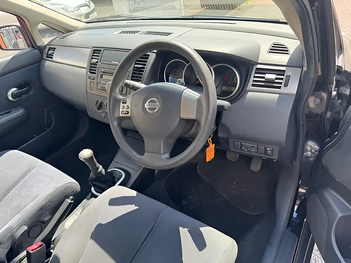 Used 2009 Nissan Tiida Black - Interior and Exterior details 16