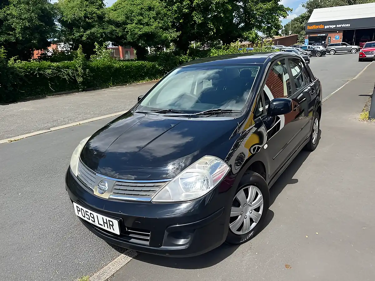 Used 2009 Nissan Tiida Black - Interior and Exterior details 3
