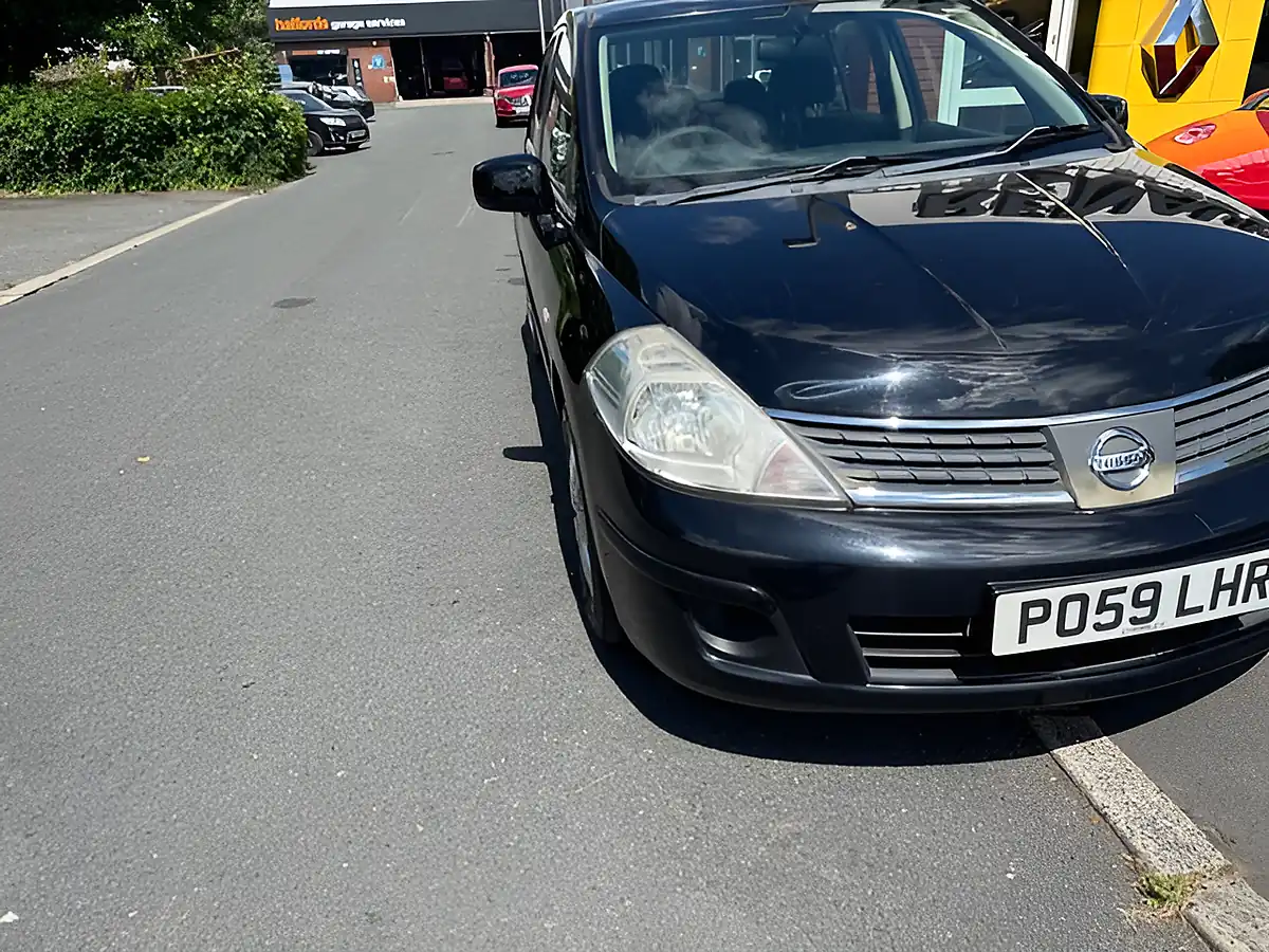 Used 2009 Nissan Tiida Black - Interior and Exterior details 6