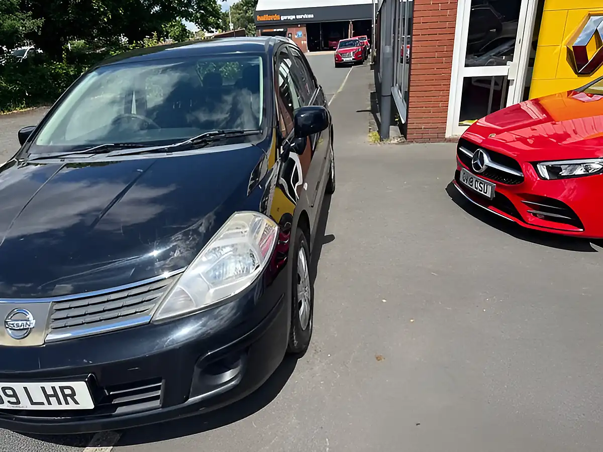 Used 2009 Nissan Tiida Black - Interior and Exterior details 7