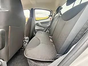 Used 2009 Peugeot 107 Urban Silver - Interior and Exterior details 19