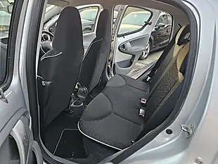 Used 2009 Peugeot 107 Urban Silver - Interior and Exterior details 14