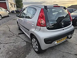 Used 2009 Peugeot 107 Urban Silver - Interior and Exterior details 6