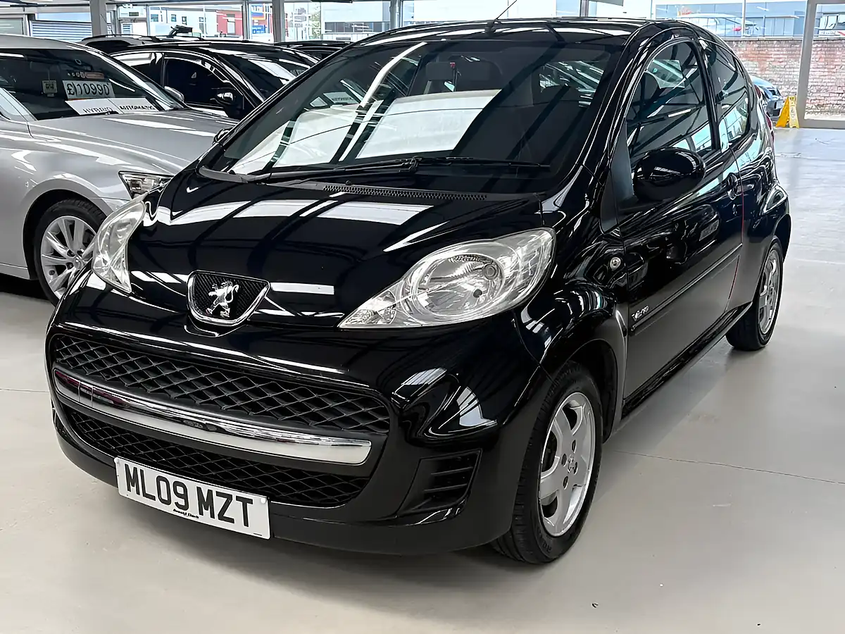 Used 2009 Peugeot 107 Verve Black - Interior and Exterior details 10