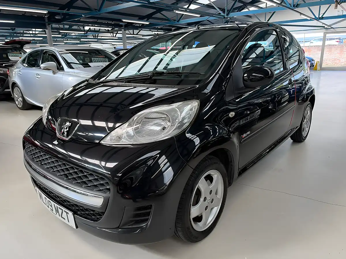 Used 2009 Peugeot 107 Verve Black - Interior and Exterior details 11