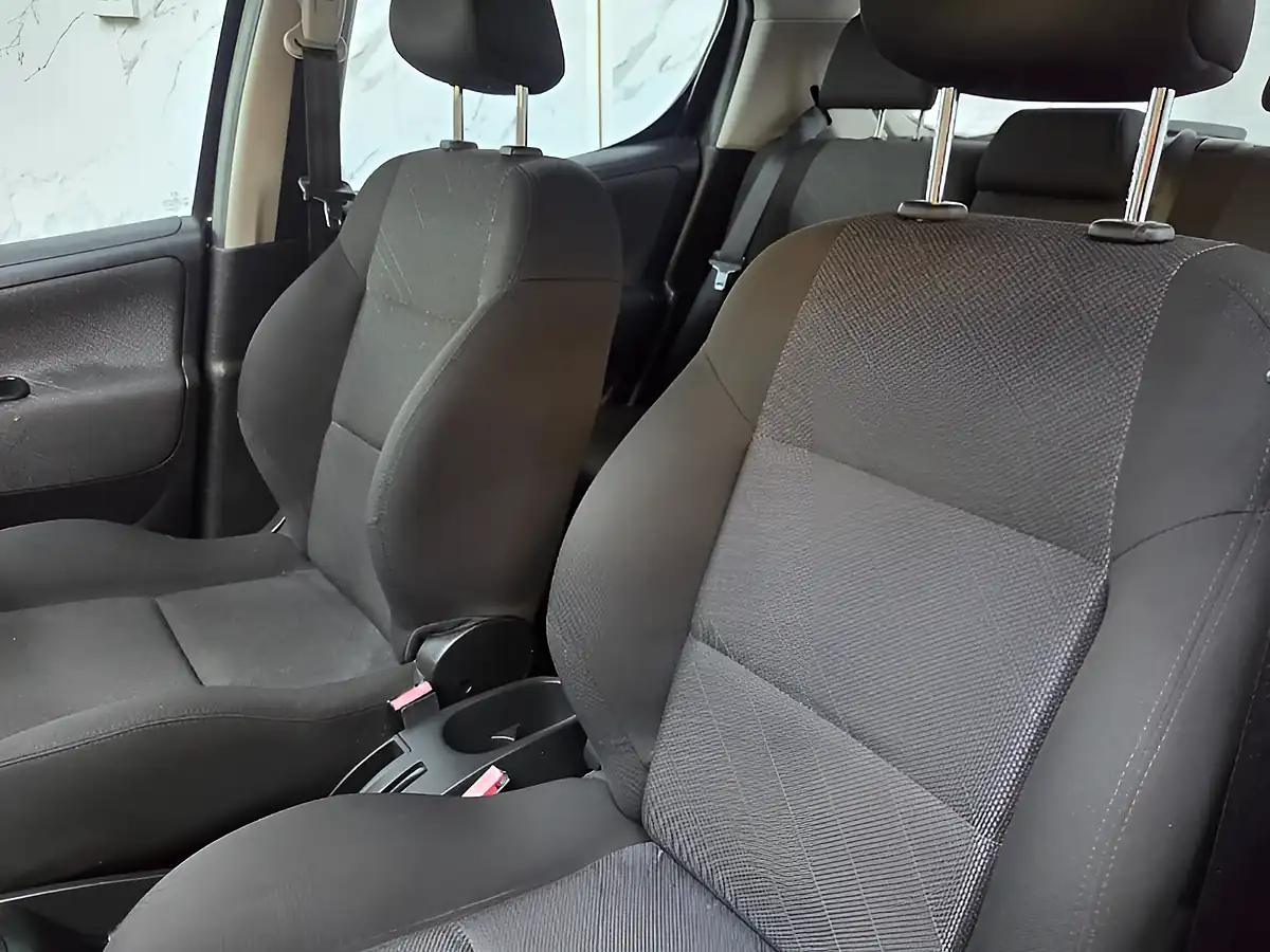 Used 2009 Peugeot 207 Sport Black - Interior and Exterior details 15