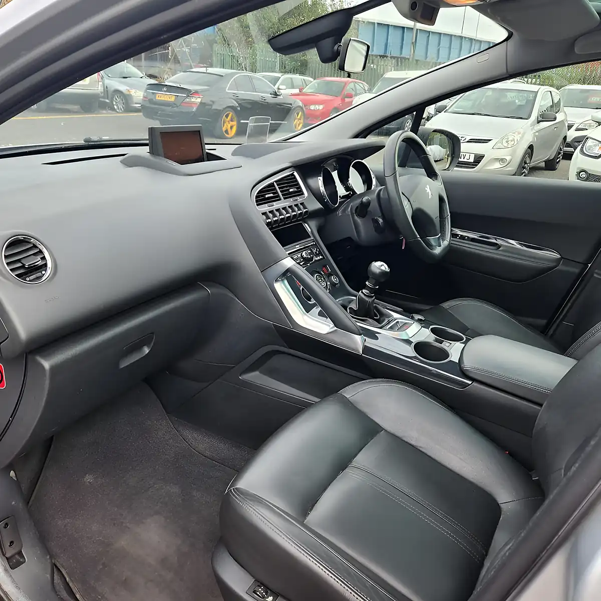 Used 2009 Peugeot 3008 Exclusive Silver - Interior and Exterior details 9