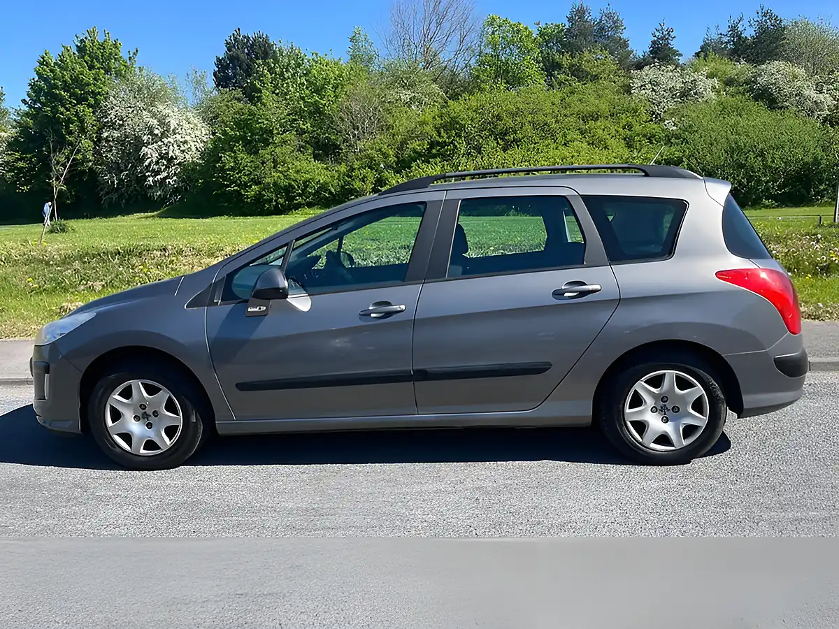 Used 2009 Peugeot 308 S Grey - Interior and Exterior details 4