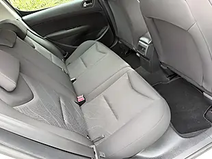 Used 2009 Peugeot 308 S Silver - Interior and Exterior details 15