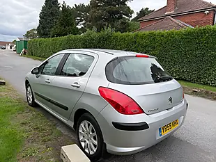 Used 2009 Peugeot 308 S Silver - Interior and Exterior details 7