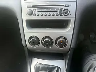 Used 2009 Peugeot 308 S Silver - Interior and Exterior details 19